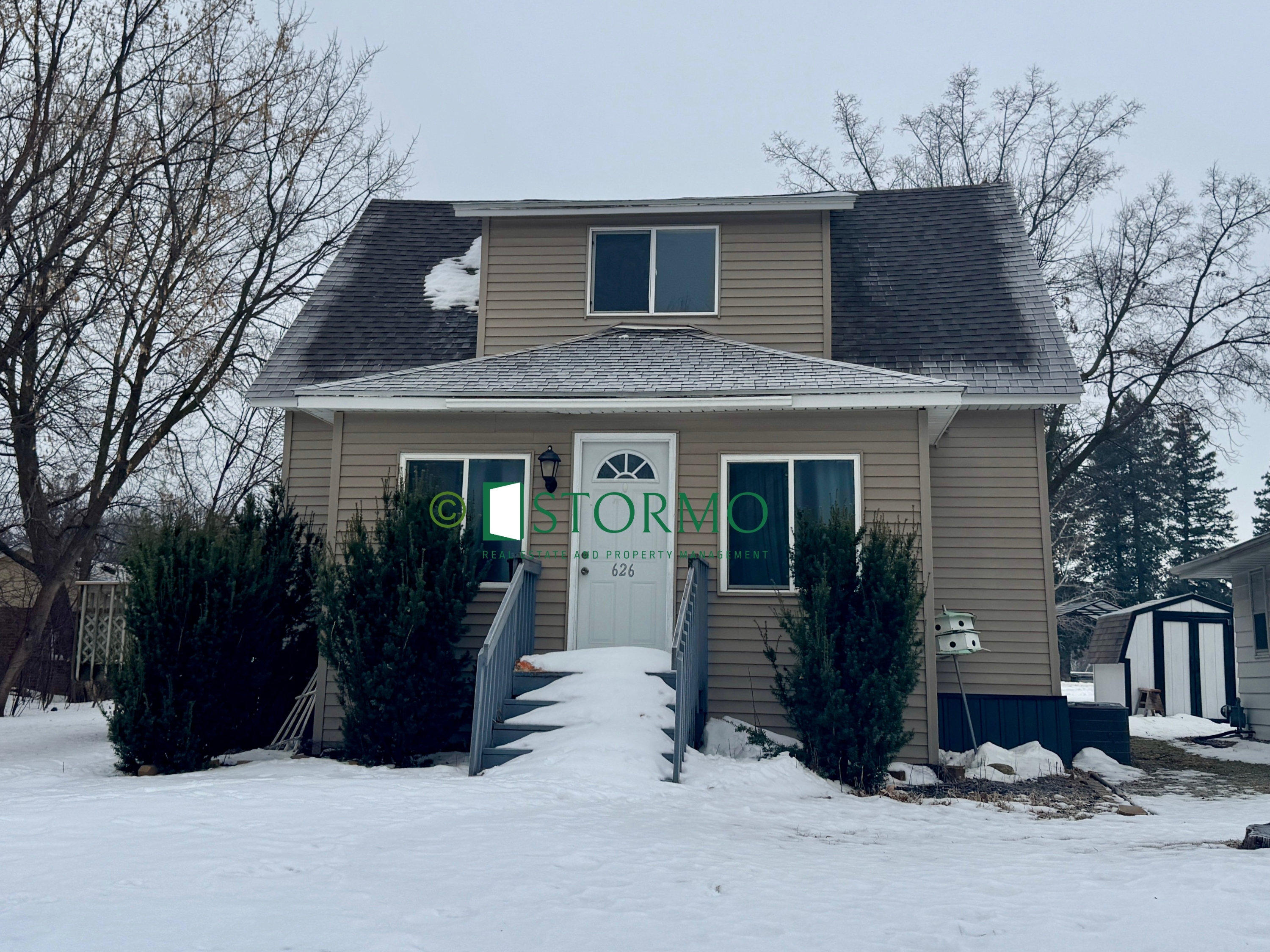 626 Oak Street Northeast