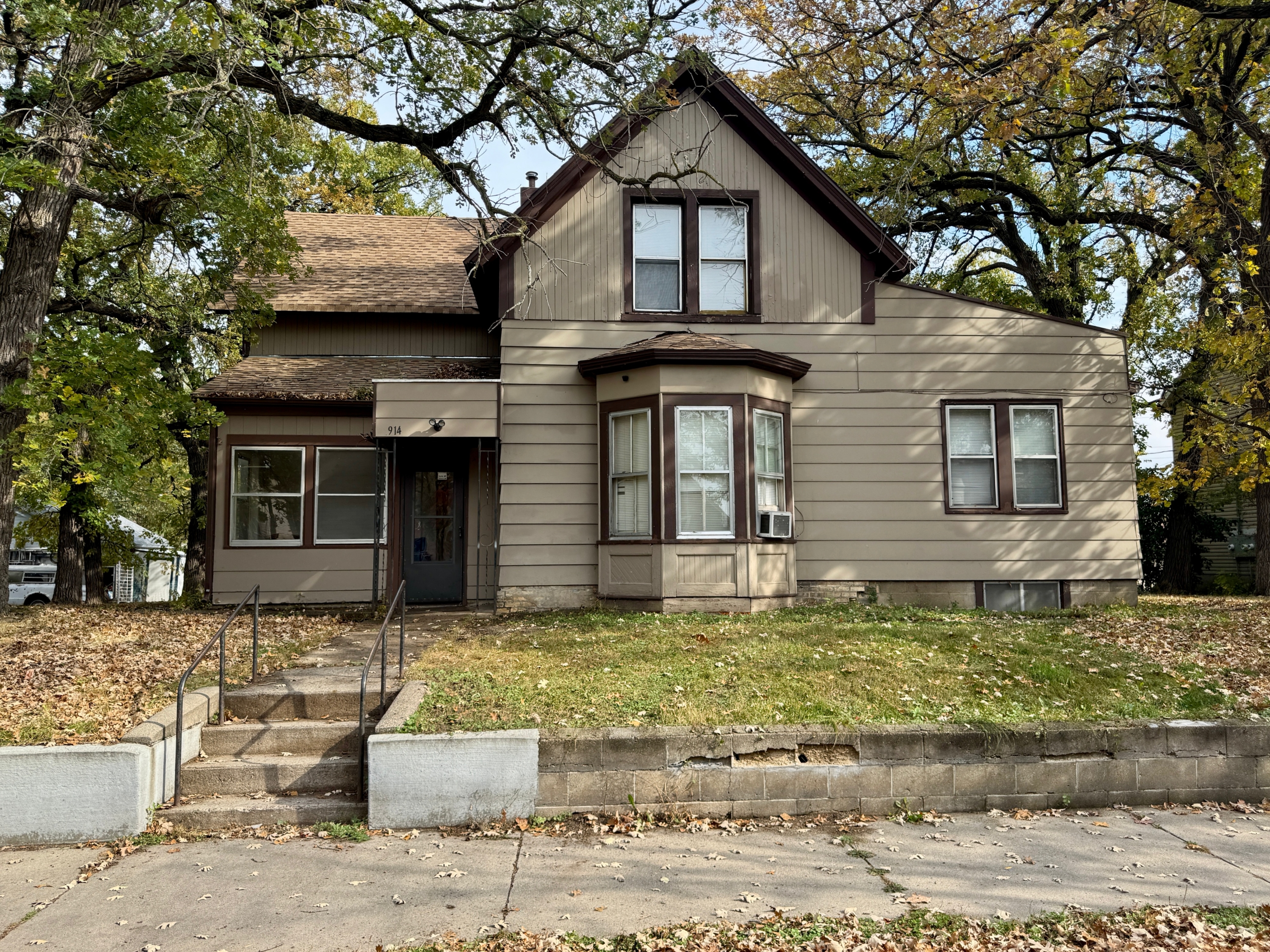 914 8th Avenue South - 5