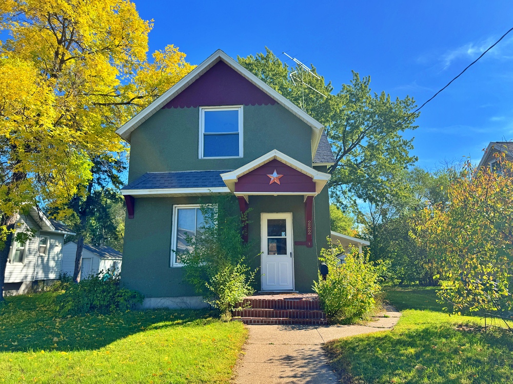 Property main image